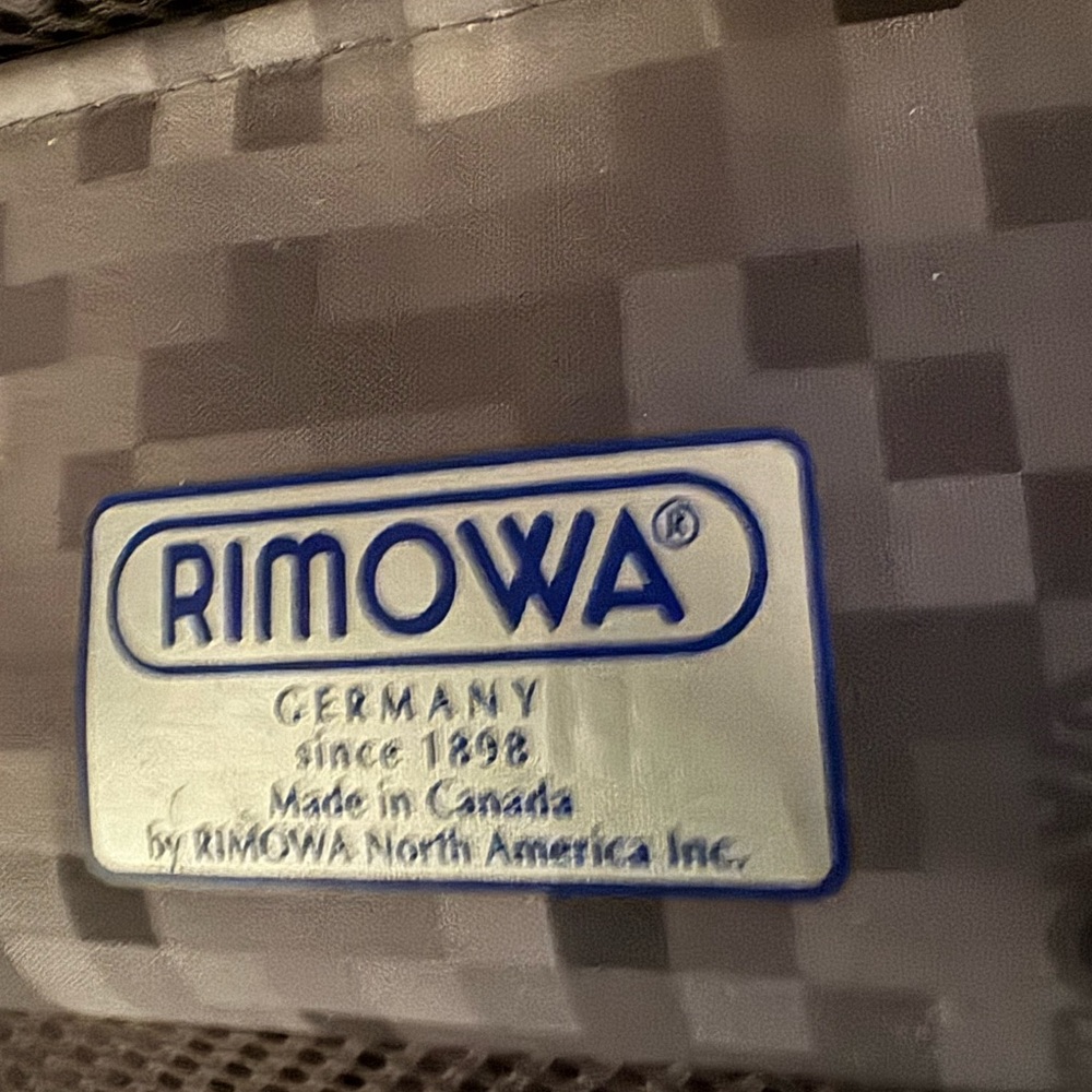 Authentic RIMOWA Navy Blue SALSA Rolling Suitcase - Picture 8 of 12